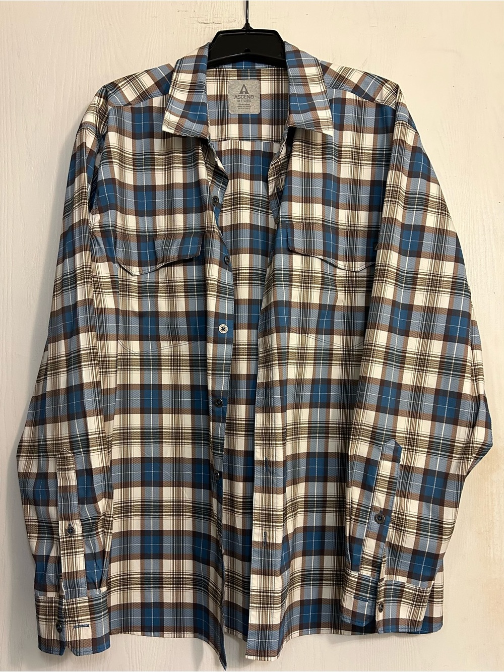 Ascend NWOT Outdoor Casual Plaid Blue/Brown Men’s Button-front Shirt Size XL.